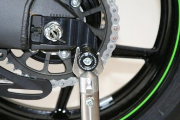 R&G CR0016BK Cotton Reels Bobbins Offset Zwart Kawasaki ZX10R 08 1 R&G CR0016BK Cotton Reels Bobbins Offset Zwart Kawasaki ZX10R 08