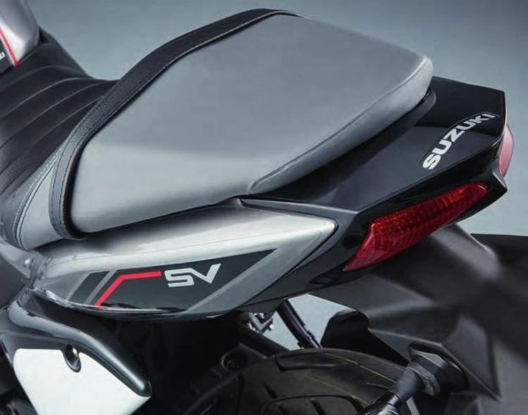 Suzuki Achterkant Beschermfolie SV650A 1 Suzuki Achterkant Beschermfolie SV650A