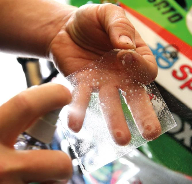 R&G SCPKTM003 Second Skin Lakbeschermer Transparant KTM 390 DUKE 2013-2016 1 R&G SCPKTM003 Second Skin Lakbeschermer Transparant KTM 390 DUKE 2013-2016