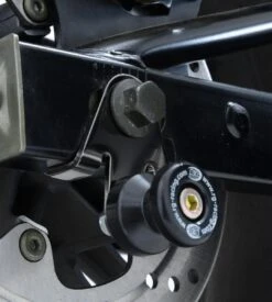 R&G CR0049BK Cotton Reels Bobbins Offset Zwart GENATA XRZ125 9 R&G CR0049BK Cotton Reels Bobbins Offset Zwart GENATA XRZ125 -Motorfiets Uitrusting Serie cr0049bk e 6305